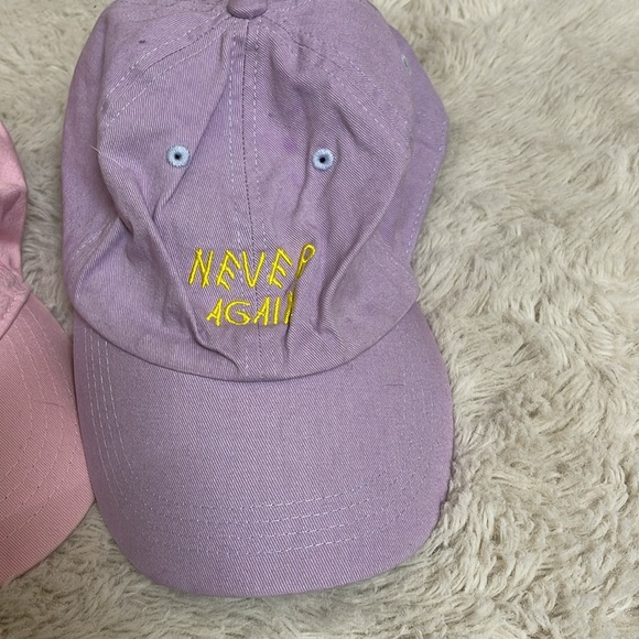 BUNDLE! 3 Hats Assorted - Picture 7 of 11